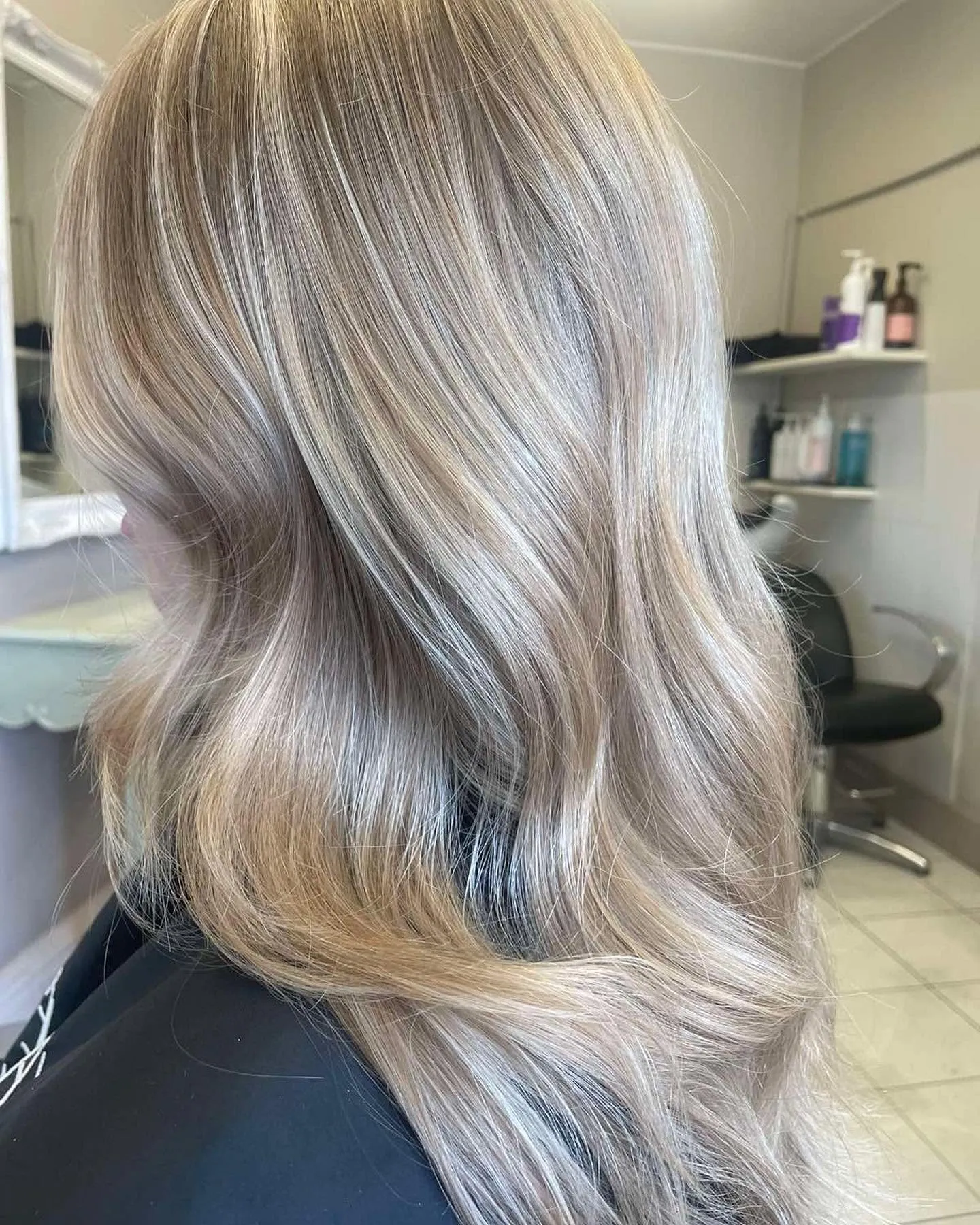 Precision cut and custom botanical color styling